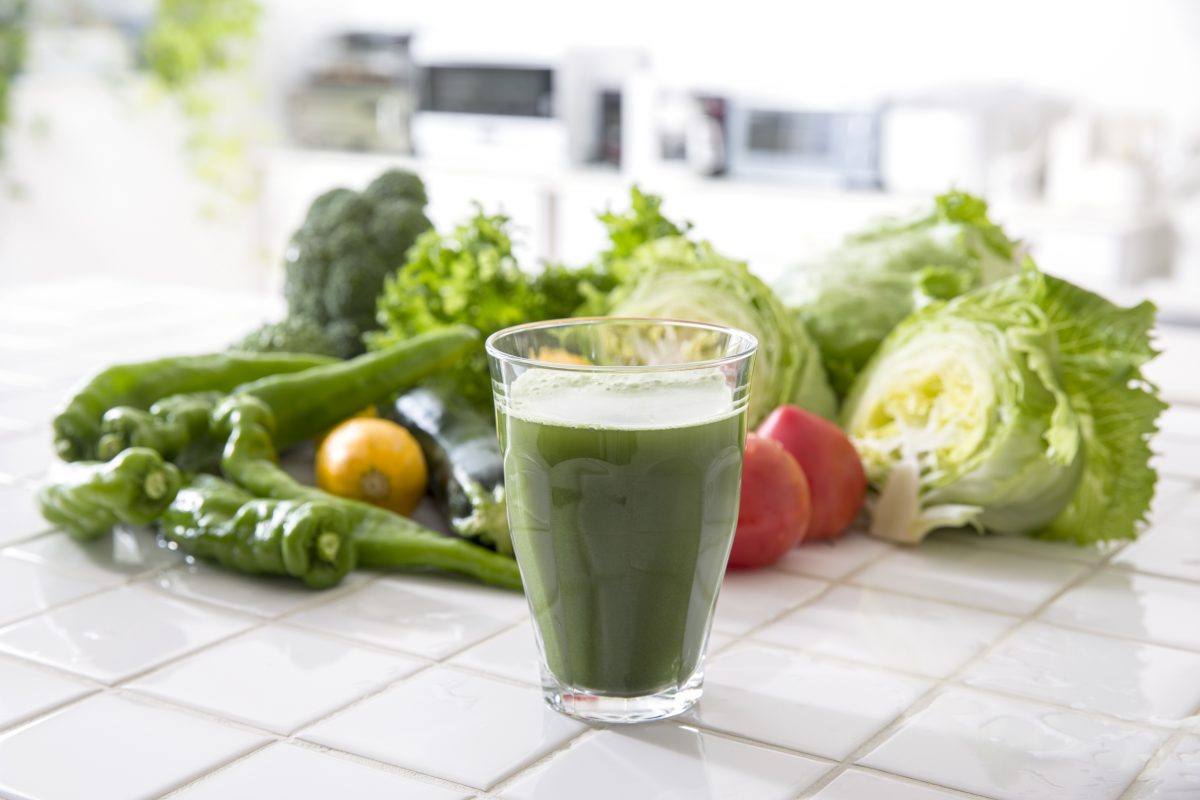 緑の野菜ジュース