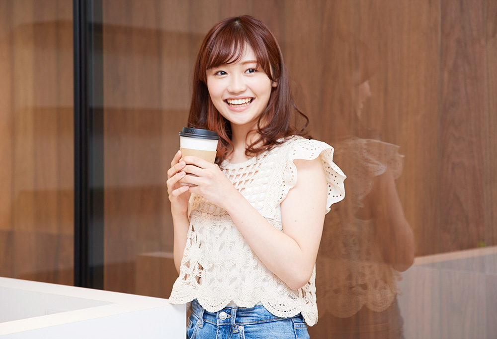 大人の歯科矯正の費用や相場は かかる期間で値段は変わる Laurier Beauty ローリエビューティー