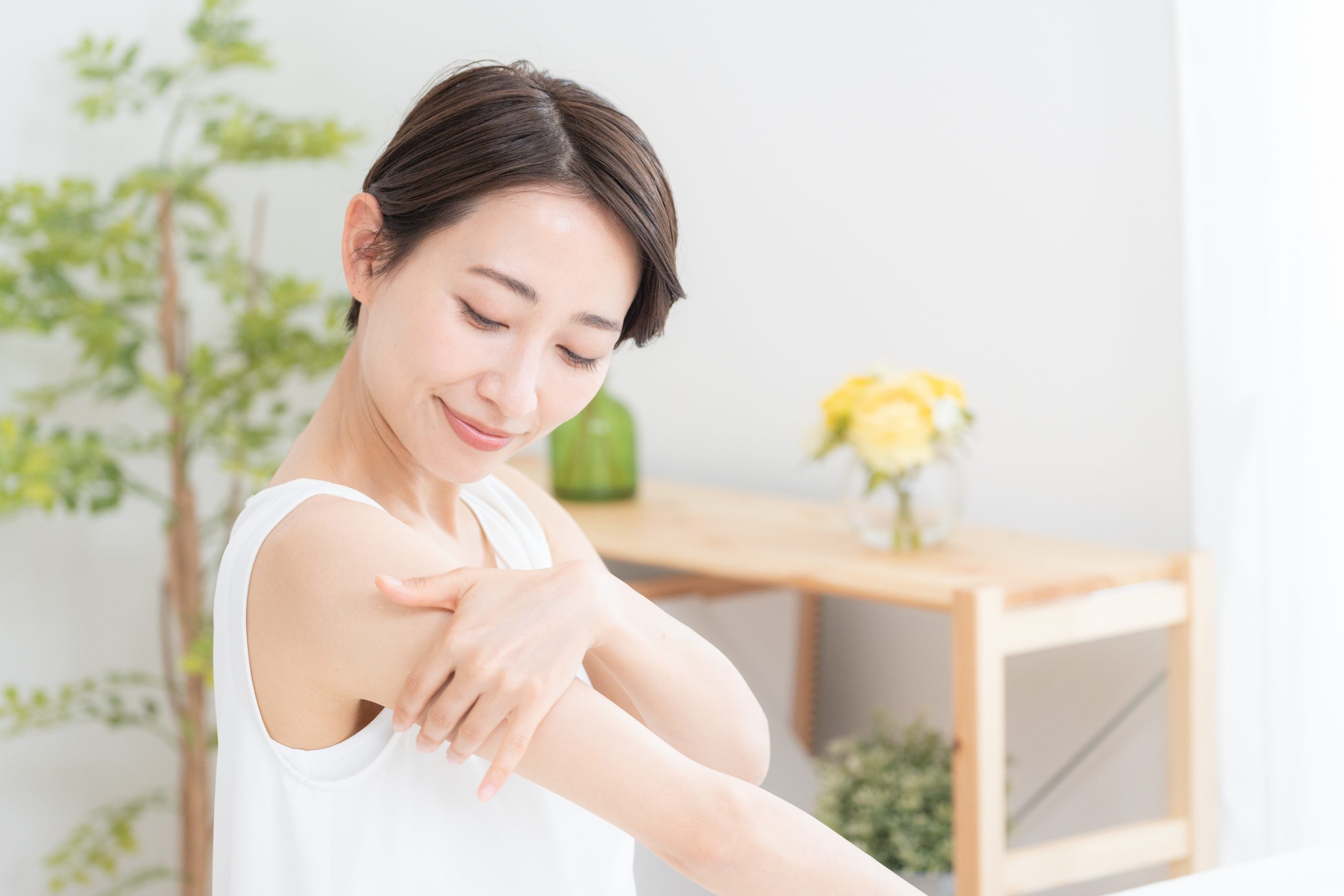 日焼け止めジェルのおすすめ7選｜普段用・レジャーなど目的別に選ぶ LAURIER BEAUTY（ローリエビューティー）