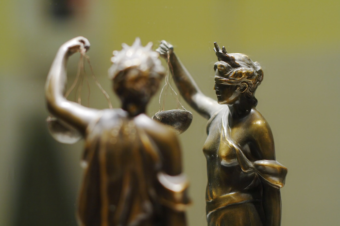 ブロンズ像　本土のみの方 　まとめ買い出来ます。 ブロンズ粘土 | 美濃粘土オンラインショップ