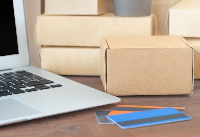 iPhone売却の際は『宅配買取』もおすすめ