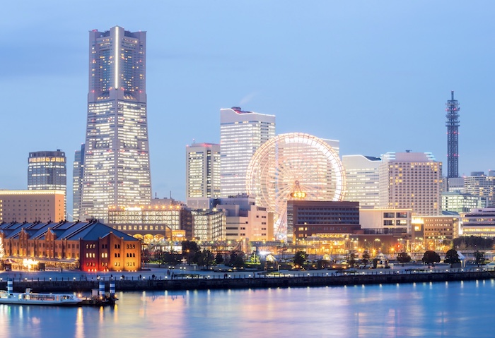 横浜で骨董品を高く売るためのコツ