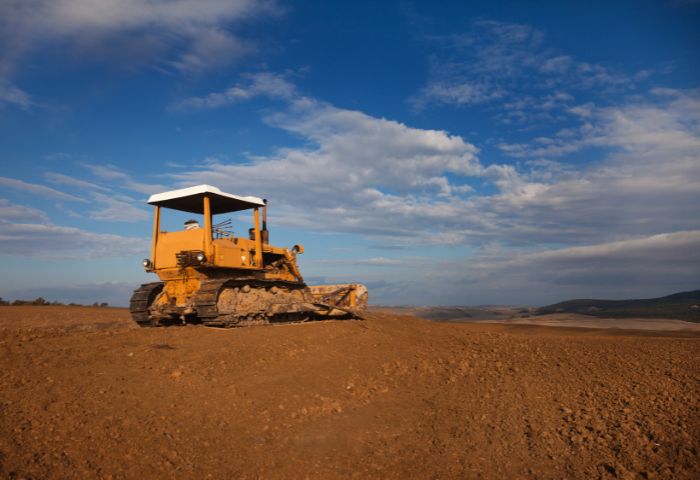 古い・壊れた農機具は買取可能?