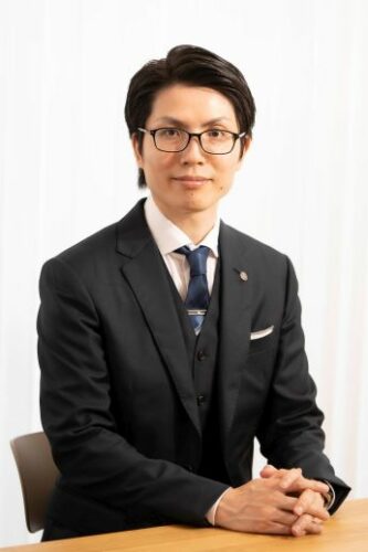 税理士　板山翔